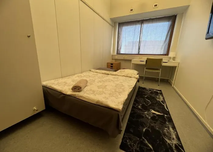 Office House Services 655 Hostel *