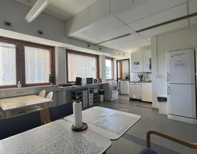 Office House Services 655 Helsinky